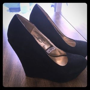 Mossimo Black platforms